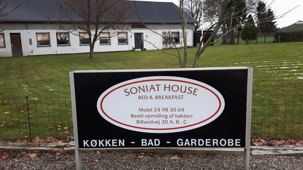 Penzion Soniat House Kestrup Exteriér fotografie